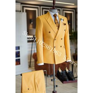 Trajes de boda de moda 2023 para hombre, solapa entallada, doble botonadura, 2 piezas, esmoquin para que use el novio, traje para hombre 240311