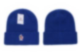 2023 Fashion Woolen Woven Hat Lady Designer Boneie Cap Cashmere Loewf tricot tricot hiver chaude chapeau R21