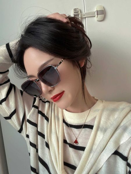 2023 weibliche Sungod Gläser Designer Net Celebrity Super Explosive Global Wind Mode Quadratischen Rahmen Sonnenbrille