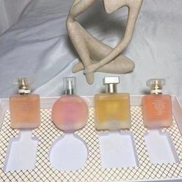 2023 Festival Geschenkparfum 4pcs Set wierookgeur geur unisex 4/25 ml kans nr. 5 paren Co/Co parfums kit voor vrouw matglas fles gratis levering