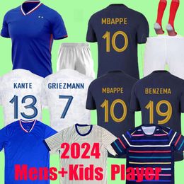2023 Club francés Conjuntos completos Camisetas de fútbol Benzema 22 23 Giroud MBAPPE GRIEZMANN SALIBA PAVARD KANTE Maillot de Foot Equipe Maillots Kit para niños Mujeres Hombres Camisetas de fútbol