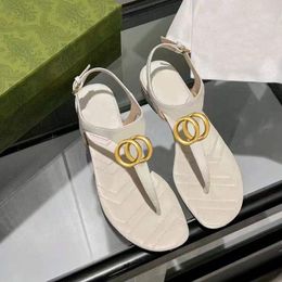 2023 Diseñador francés Mujeres G Sandalias Zapatillas de lujo Clip Toe Flat T Atado Zapatos de mujer Playa Casual Mujer lujo Chanclas Moda Mujer Calzado de cuero 35-43