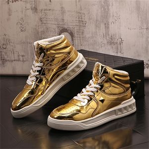 2023 Gold Silver Luxury Designer Men Zapatos casuales Trenos planos transpirables para caminar al aire libre zapatillas Zapatos de Mujer