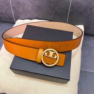 2023 Ceinture de haute qualité Femmes Véritable Cuir Golden Bronze Boucle Designer Ceintures de peau de vache Hommes 5 couleurs Porter CHD2308211 Capsboys