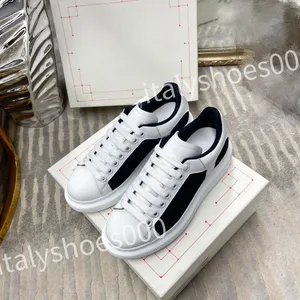 2023 Hot Casual chaussures femmes et hommes Designer de chaussures à semelles épaisses Voyage baskets à lacets mode dame Running Trainers baskets en tissu taille 35-45