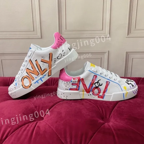 2023 Hot Graffiti Blanc Femmes Portofino Chaussures Baskets Note Musicale Floral Amour Coeur Broderie Patch Reine Sport Baskets Pour Femmes hc220701