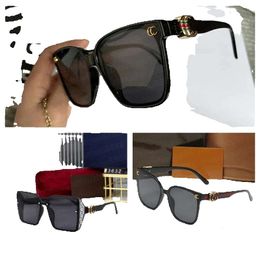 2023 Hot Nieuw merk vierkante zonnebrillen Designer Zonnebril Hoogwaardige bril Women Men Men Glazen Zonneglas UV400 Lens Unisex met doos 3621