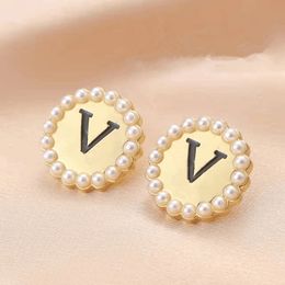 2023 Hot Sale Luxury Stud Earrings Designer For Women Engagement Jewelry Gift Senior Wedding L Channel Earring Gold -oordingen