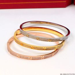 2023 Hot Koop Nieuwe Collectie Liefde Schroef gouden armband voor mannen Designer Armbanden Luxe Sieraden Vrouwen Bangle Mode Legering Verguld Nooit vervagen Niet Allergisch 4mm