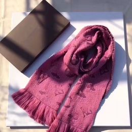 2023 Venta caliente de lujo V bufanda de diseñador Pashmina para diseñadores bufandas cálidas moda clásica hombres y mujeres chal largo de lana de Cachemira