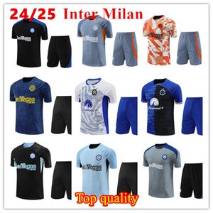 2024 Inter Men Tracksuits Soccer Sweat-shirt à manches courtes Milano Suite de formation 24 25 Nouveau Milans Chandal Futbol survivant Camiseta de Foot Sportswear Top Quality