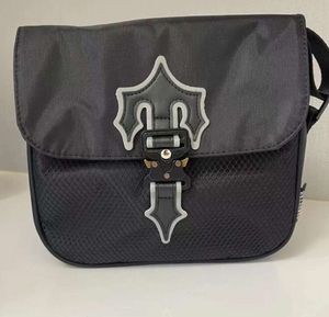 2023 IRONGATE T Crossbody Tas UK Londen Mode Handtas Waterdichte tassen Trapstar Luxe Designer sport messenger bag college 6652ess