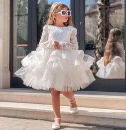 2023 Ivory Lace Flower Girl -jurken Baljurk TULLE kralen Tiers Bloemen Vintage Little Girl Peateant jurken Zj415