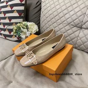 2023 Herfst Lente Vrouwen Oxford Flats Schoenen cd Vormen Brogue Leer Volledig Abrikoos Kantoor Zool Mol Vrouwelijk Ballet Derby Luxe Designer Schoen Dames 1v