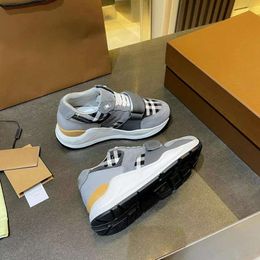 2023 dernières chaussures de sport rétro de créateurs chauds pour hommes et femmes de la même marque sports de plein air classique gland partie des lacets de couleur de collision de grille