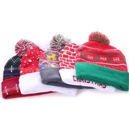 2023 LED Christmas Hat Sweater tricot tricot Noël Light Up tricot chapeau Noël cadeau pour les enfants 2024 Nouvel An décorati