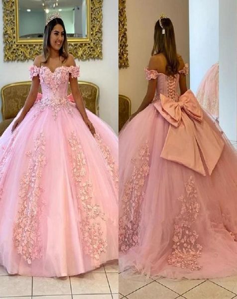 2023 Fleurs florales rose clair en dentelle quinceanera robes de bal en tulle de l'épaule avec un grand arc corset arrière fête formelle sweet 162126067