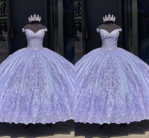 2023 Lilas Bling Tulle Quinceanera Robes De L'épaule Brodé Floral Applique Perlée Princesse Robe De Bal Jeune Adulte Doux 16 Robe