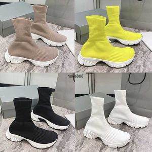 2023 calcetines largos zapatos mujeres hombres tejidos de primavera triple runner zapatillas de plataforma plana zapatos casuales zapatos de calcetín clásicos diseñador extra ligero zapatos deportivos 35-46