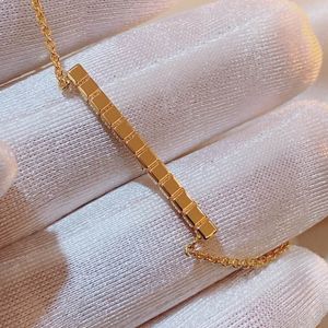 2023 joli pendentif mignon colliers long or mince chaîne en acier inoxydable petits blocs bande designer femmes collier avec sac à poussière bleu et boîte