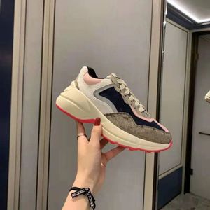 2023 Luxe paar Beige Men Trainers Vintage Luxe Chaussures Ladies Shoes Designer Sneakers Maat 35-45 MKJKMJK000001