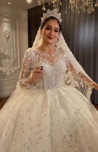 2023 Luxe Arabisch Dubai Baljurk Trouwjurken Kralen Kristallen bling glanzende jurk Vestido de Noiva Soft Tulle designer quinceanera Lange mouw Bruidsjurken