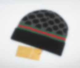 2023 Luxury Beanie Hat Designer Knitted hat Hombre mujer Gorra de ocio Letras Gorras casuales Moda al aire libre 4 colores A5