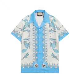 2023 camisas de diseñador de lujo para hombre, camisa de bolos con estampado geométrico a la moda, camisas informales florales hawaianas para hombre, manga corta ajustada