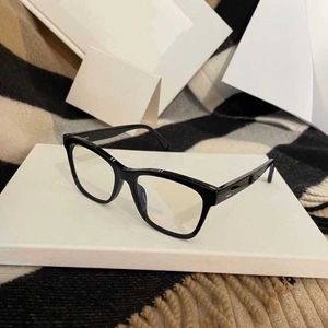 2023 lunettes de soleil design de luxe New Plate Box Flat Mirror Quan Zhilong Même Anti Blue Light Letter Glasses 3392 Peut être monté en degrés