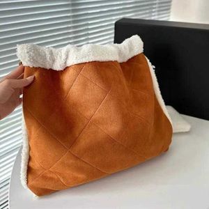 2023-Bolso de hombro de lana de diseñador de lujo, bolsos cruzados con cadena clásica para mujer, bolso de mano suave y cómodo, bolso de mano de gran capacidad para invierno