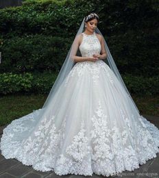 Robe de mariée de luxe en dentelle avec des appliques, tenue de bal Vintage, col licou, grande taille, dos ouvert, BC14455 GB1006, 2023