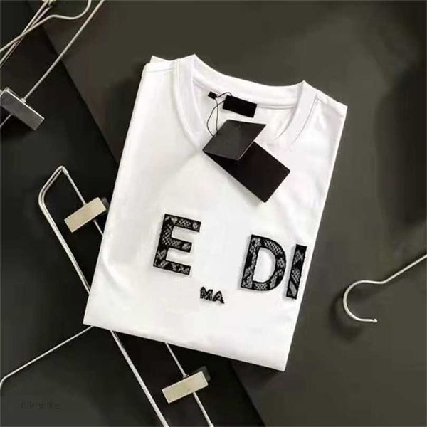 2024 Luxury Mens Designer T-shirt Black Blanc Broidered Letter Impression en coton Coton Garnières courtes vendant des vêtements de marque haut de gamme S-3XL