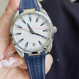 2023 Luxury Mens Designer Watch 42mm cadran horizontal Automatique mécanique en acier inoxydable verre saphir bleu bracelet en caoutchouc boucle déployante costume avec montre pour homme