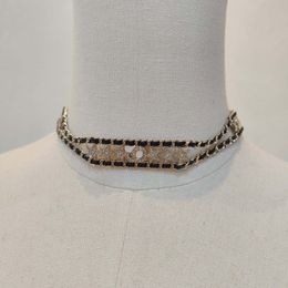 Collier pendentif à breloque de qualité de luxe, avec diamant et cuir véritable noir, avec boîte creuse, tampon de conception, PS7518A319J, 2023