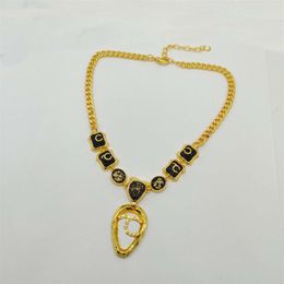 2023 Collier pendentif à breloque de qualité de luxe avec diamant et forme ovale, boucle d'oreille de couleur noire avec timbre PS7517A223I