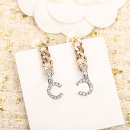 2023 Boucles d'oreilles pendantes de charme de qualité de luxe avec diamant et chaîne deisgn ont le timbre de la boîte PS7423B