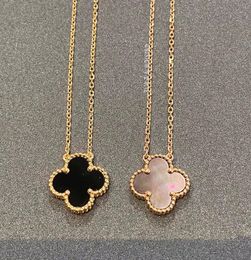 Collier pendentif à breloque en or V de qualité de luxe avec pierre naturelle d'agate de coquille pour les femmes collier de mariage cadeau bijoux PS7000