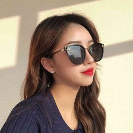 2023 Luxury Femmes Lunettes de soleil Cadre de métal ovale Little Bee Men UV400 Classic Retro Brand Sport Lunes OCULOS DE SOL Y220413 GG GUCCIR GUCCIC GUCCIS Вы ML5E