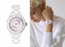 2023 Luxury dames039S kijkt Keramische witte en zwarte diamanten horloge Fashion AAA -kwaliteit Ladies PolsWatch Classic Designer Wome8060268