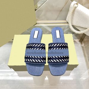 2024 Luxury dames slippers Designer Sandalen denim blauw flat schoenen platform platform zomer herfst muilezels script logo denim dia sandalen vrouwen glijden mannen schoenmaat 35-41