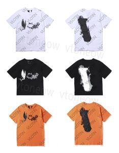 2023 Hommes Designer T-shirt Lettre Imprimer Tees Big V Hommes Femmes À Manches Courtes Hip Hop Style Noir Blanc T-shirts Vloness Tees Taille S-XL 13