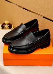 2023 Mannen Jurk Schoenen Designer Klassieke Mocassins Echt Leer Flats Mannelijke Merk Kantoor Bruiloft Wandelschoenen Rijden Schoenen Maat 38-45