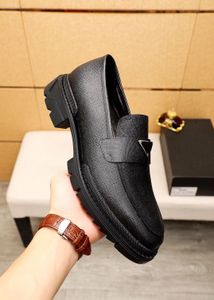 2023 hommes Habills Chaussures en cuir authentique Brand de chaussures Fashion Fashion Brogue Chaussures Business Quality Formal Flats Taille 38-45