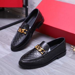 2023 Men Dress Shoes Echt lederen slip op trouwkantoor Party Designer Loafers mannelijke mocassins merk formele oxford schoenen maat 38-44