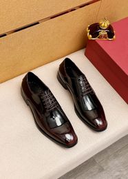 Mocassins en cuir véritable pour hommes, chaussures d'affaires formelles, Brogue, décontractées, de marque, de styliste, pour fête de mariage, taille 38-45, 2023