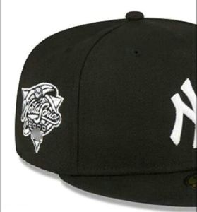 2023 Casquettes ajustées de baseball pour hommes Classique Noir Couleur Hip Hop NEW YORK Sport Full Closed LA NY Design Caps Chapeau 1995 Stitch Heart 