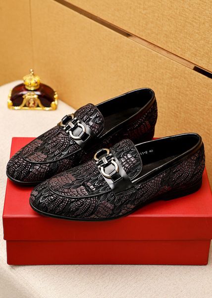 2023 männer Elegante Designer Hochzeit Party Kleid Schuhe Walking Casual Loafers Herren Marke Business Oxford Schuhe Größe 38-45