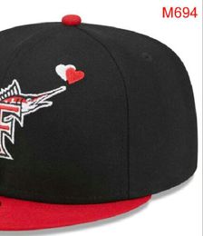 2023 Florida Baseball Fitted Caps NY LA SOX F lettre gorras pour hommes femmes mode hip hop os chapeau été soleil Sports Taille casquette Snapback