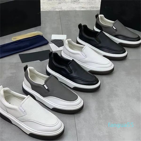 2023-Zapatos de hombre primavera y verano nueva cara de cuero impermeable ocio todo fósforo cara de cuero deportes pequeños zapatos blancos estudiantes masculinos corriendo