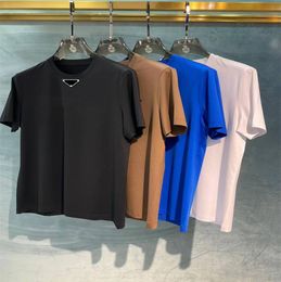 La camiseta de hombre 2023, camiseta informal de gran tamaño para hombres y mujeres, es una camiseta de alta gama que se vende bien en verano, y la tarjeta triangular está decorada con 5 colores asiáticos M-5xl